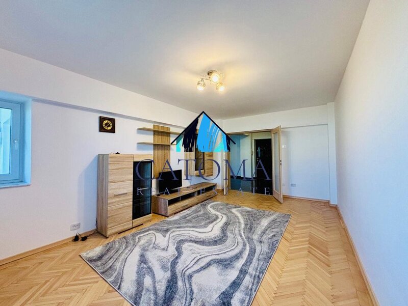 Rond Alba Iulia stradal 2 balcoane  67 mp