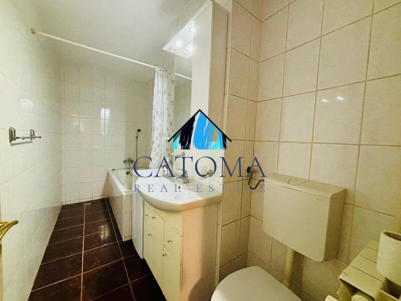 Rond Alba Iulia stradal 2 balcoane  67 mp